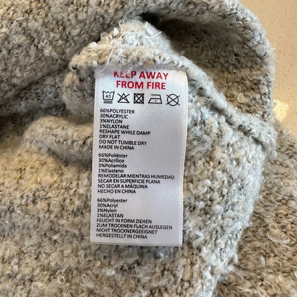 Urban Outfitters UO Women's Rosie Cozy V-Neck Pullover Oversized Sweater - Small - Picture 12 of 14